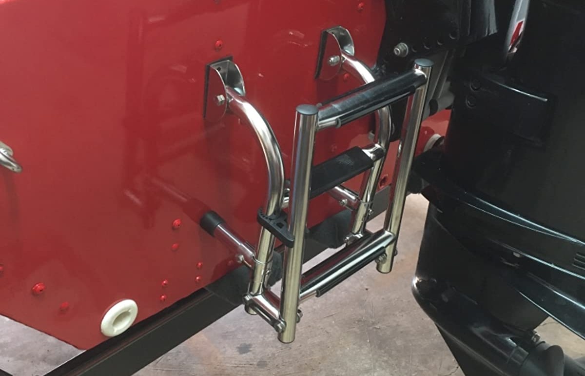 Skladací nástupný rebrík