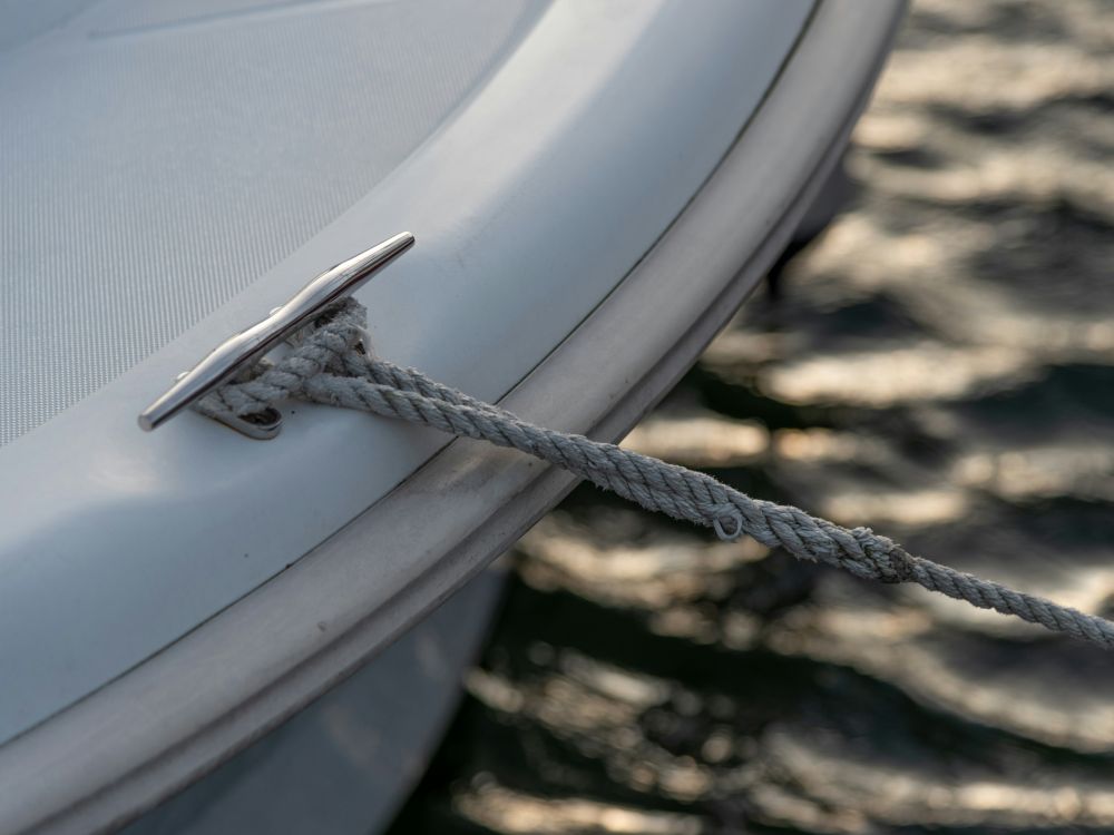 ENGINEER TALKS Ep.07: 316 Marine Hardware Trvanlivosť: presné odlievanie, elektrolytické leštenie a inštalácia